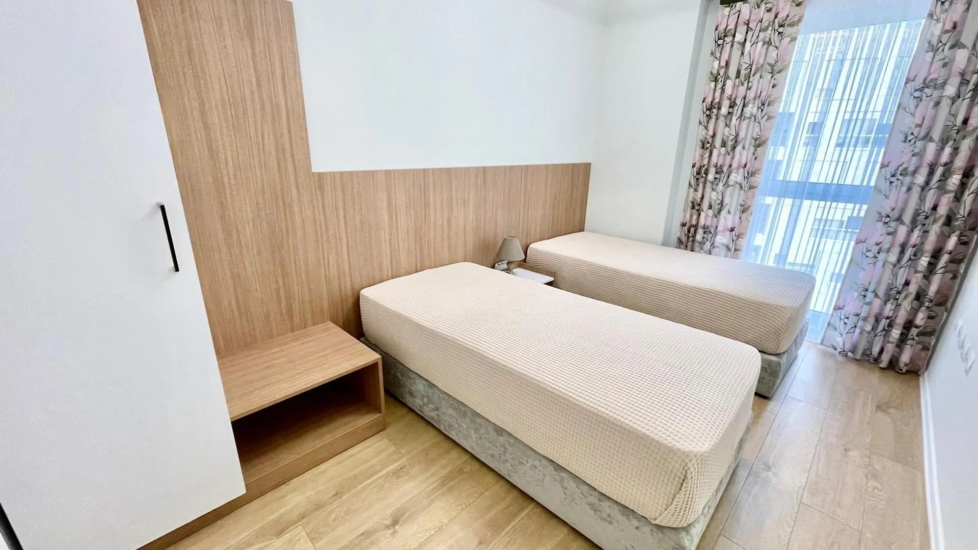 Jona Lovely Apartment 1 Two Bedroom Ap Τίρανα 0*,  Αλβανία