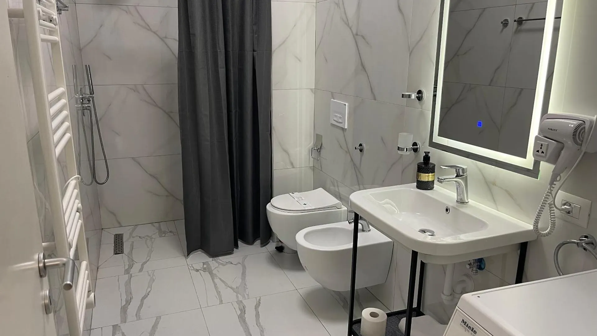 Jona Lovely Apartment 1 Two Bedroom Ap Τίρανα