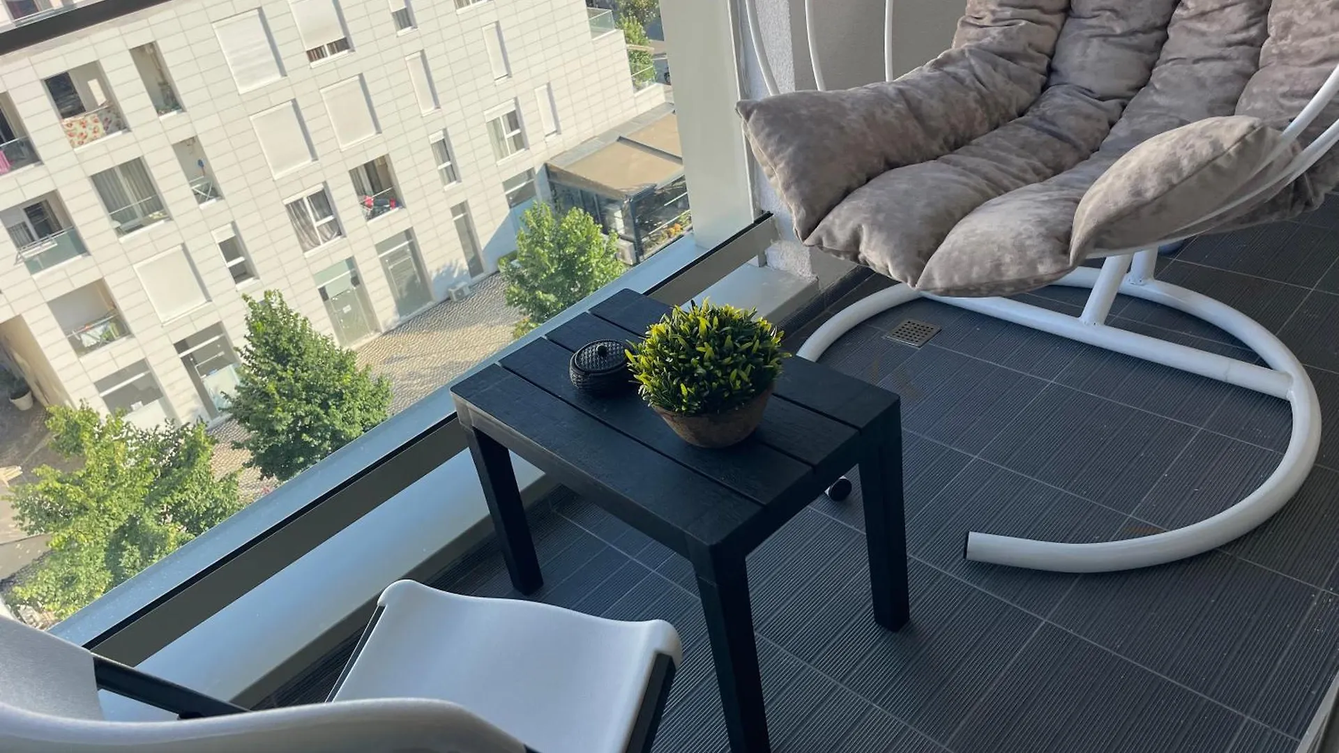 Jona Lovely Apartment 1 Two Bedroom Ap Τίρανα