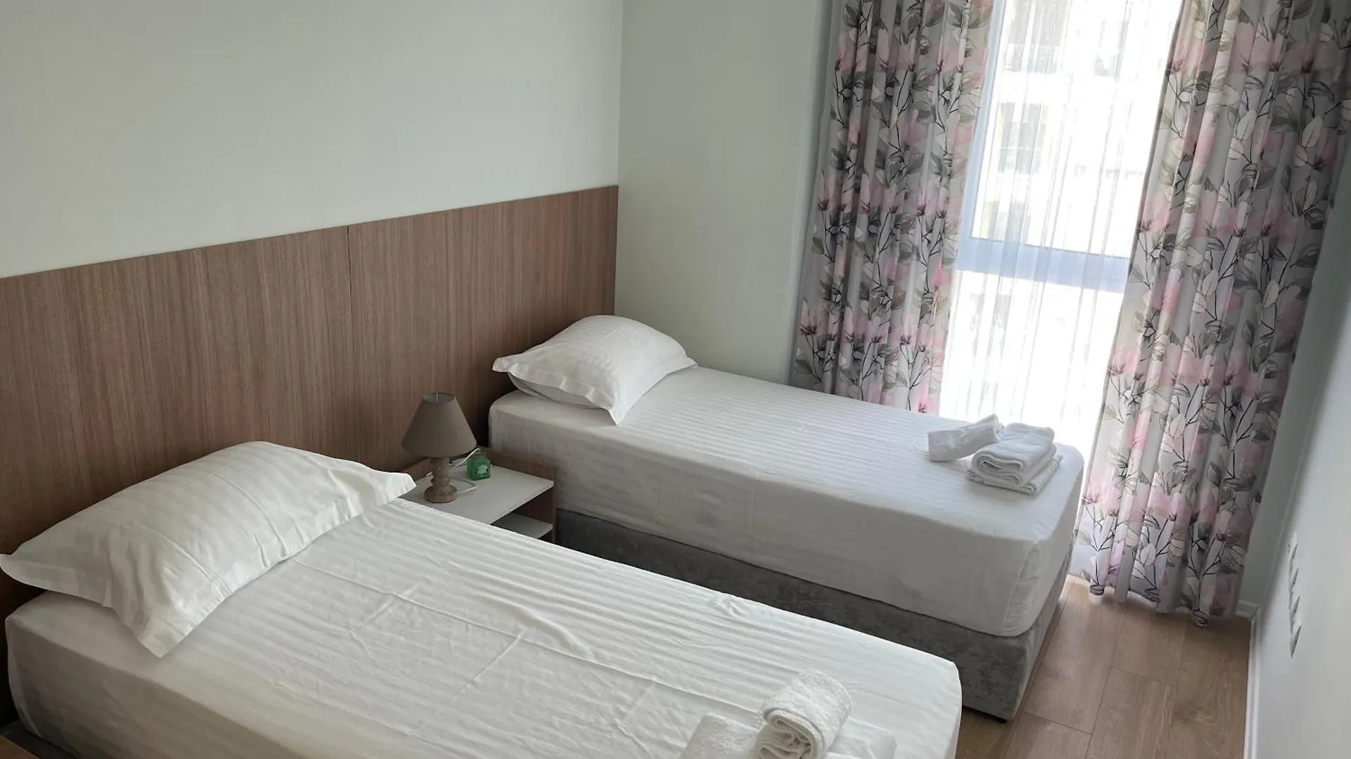 Jona Lovely Apartment 1 Two Bedroom Ap Τίρανα 0*,  Αλβανία
